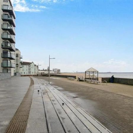 Holiday Home Суонси Экстерьер фото