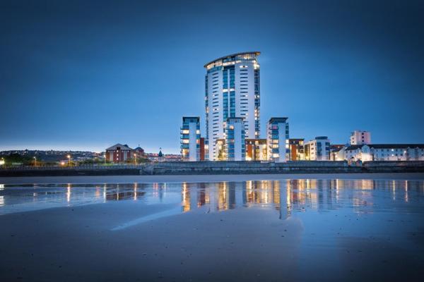 Holiday Home Суонси Экстерьер фото